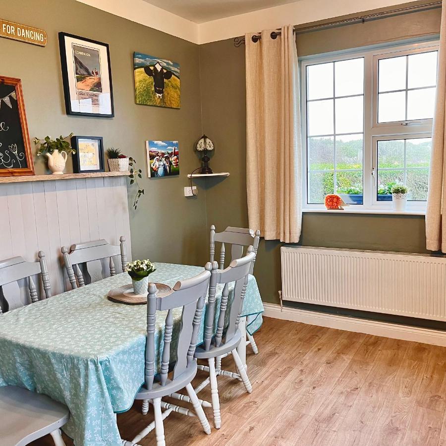 Wild Atlantic Stay Cottage Голвей Екстер'єр фото