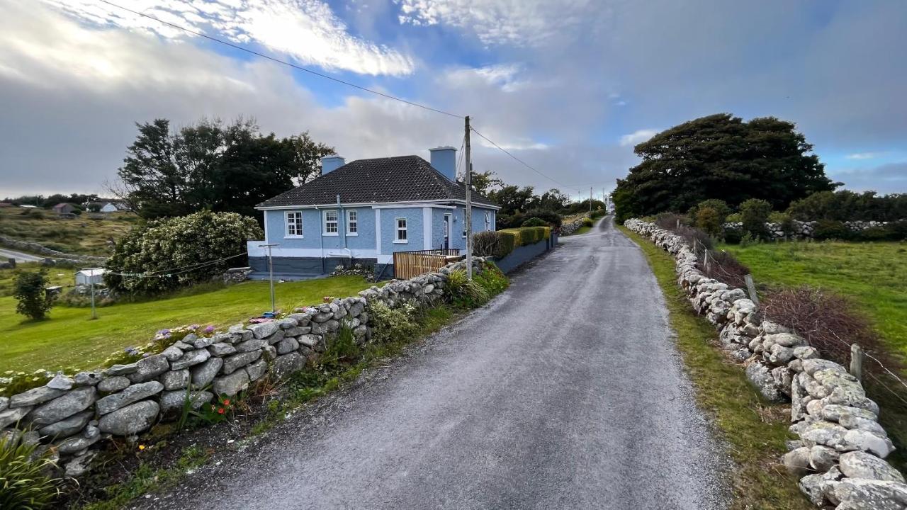 Wild Atlantic Stay Cottage Голвей Екстер'єр фото