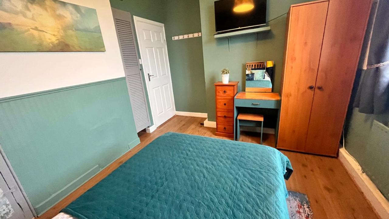 Wild Atlantic Stay Cottage Голвей Екстер'єр фото