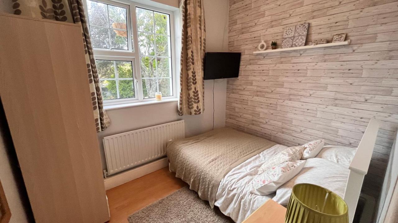 Wild Atlantic Stay Cottage Голвей Екстер'єр фото