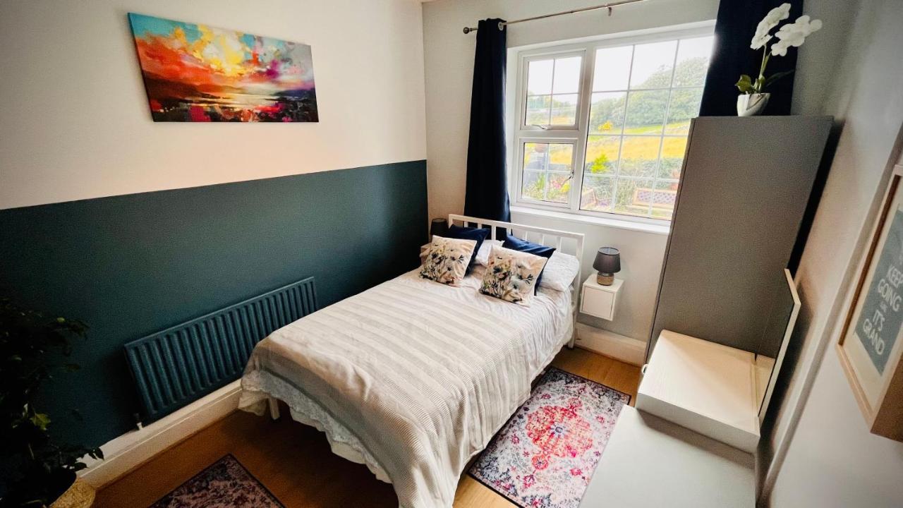 Wild Atlantic Stay Cottage Голвей Екстер'єр фото
